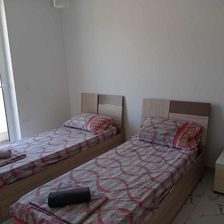 Poppy Court Apartment Марсаскала Екстериор снимка
